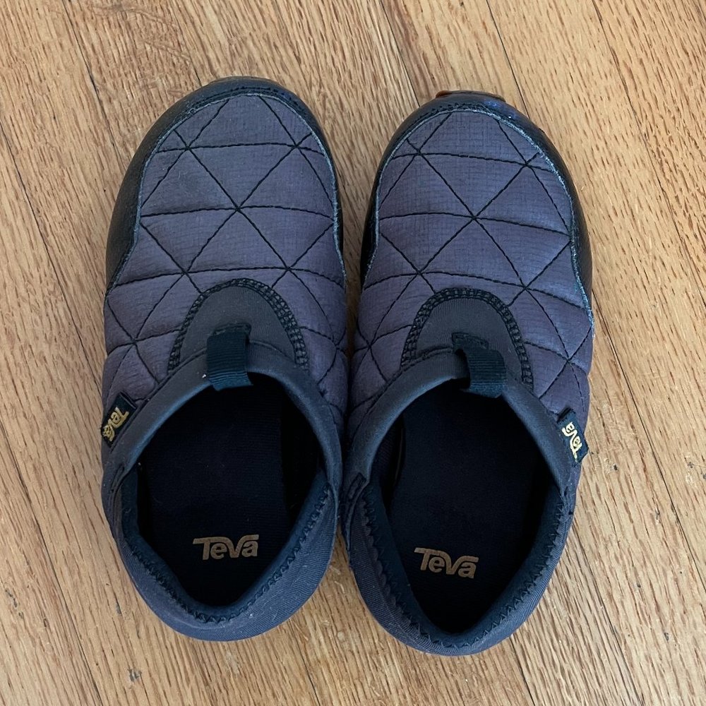 Teva ReEmber Black Slip-Ons Size US 13